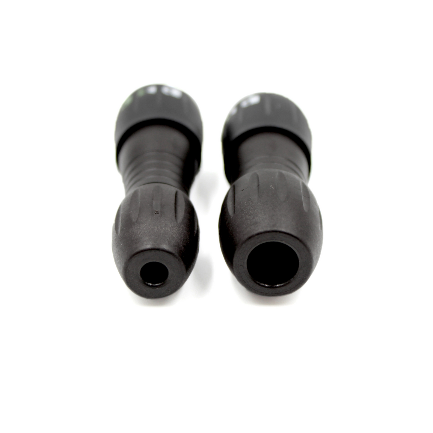 Binder 770 Plug